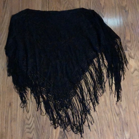 Cejon Accessories - Fringed Lace Poncho Cejon Accessories - Fringed Lace Poncho